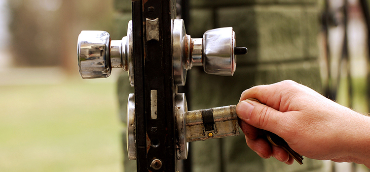 front door latch repair Rio del Mar
